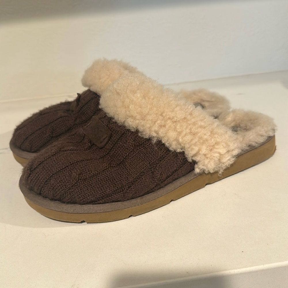 UGG Women’s Slippers